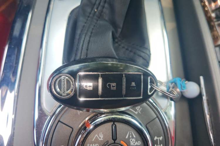 Used Nissan Patrol 2018 4.0L LinkedIn Edition Vehicle Key