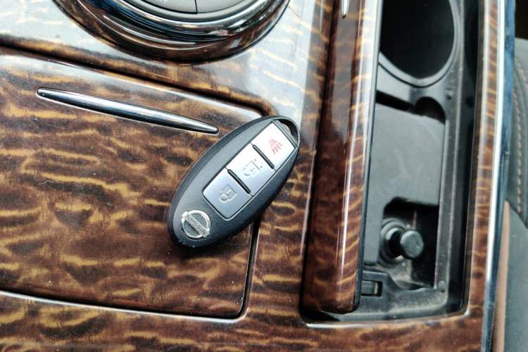 Used Nissan Patrol  Vehicle Key