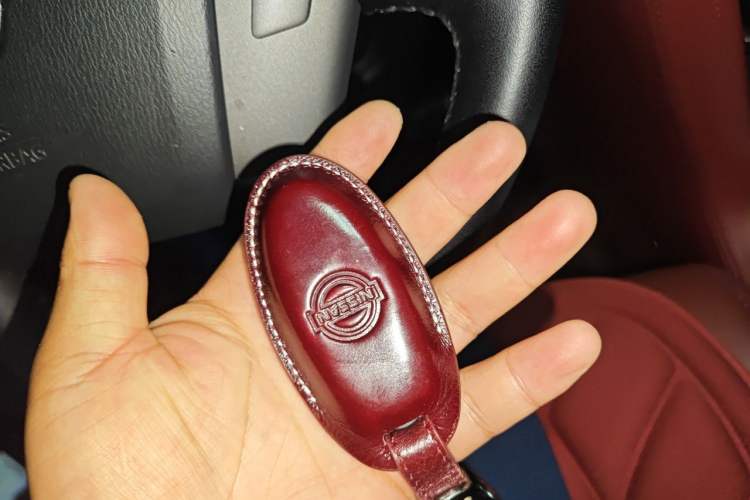 Used Nissan Patrol 2018 4.0L LinkedIn Edition Vehicle Key
