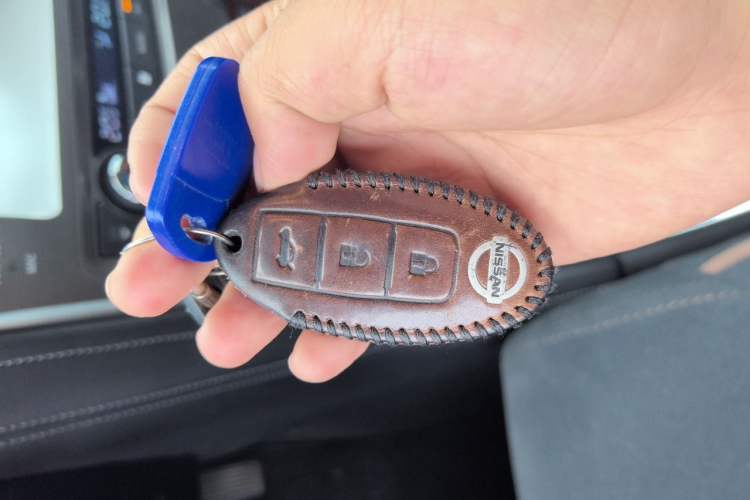 Used Nissan Patrol 2018 4.0L LinkedIn Edition Vehicle Key