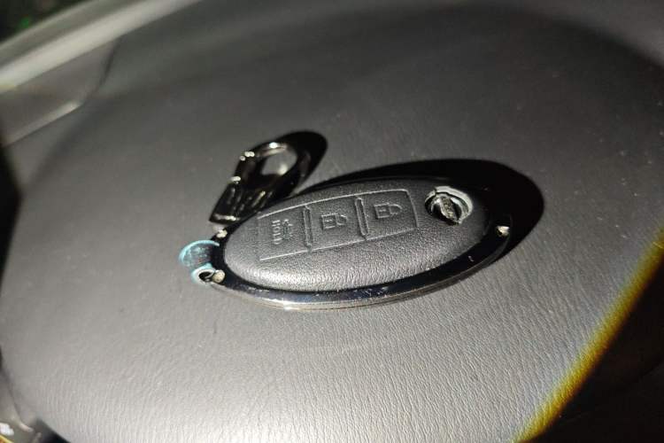 Used Nissan Patrol  Vehicle Key