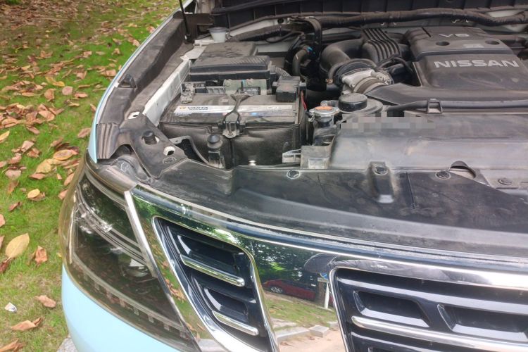 Used Nissan Patrol  Engine Bay Right