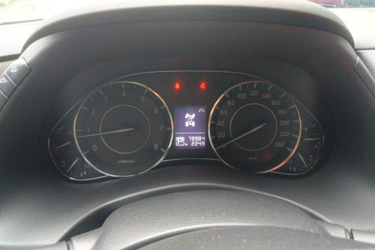 Used Nissan Patrol  Instrument Cluster