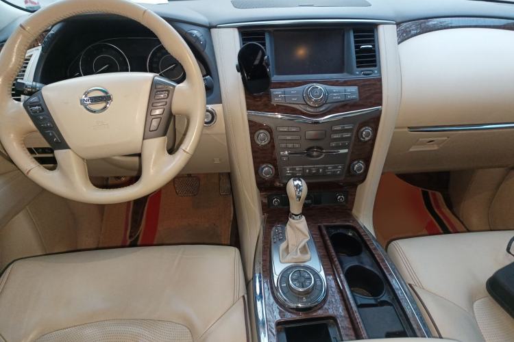 Used Nissan Patrol 2018 5.6L Standard Version Center Console