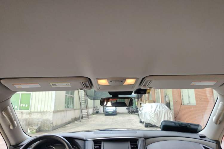 Used Nissan Patrol 2018 4.0L LinkedIn Edition Headliner