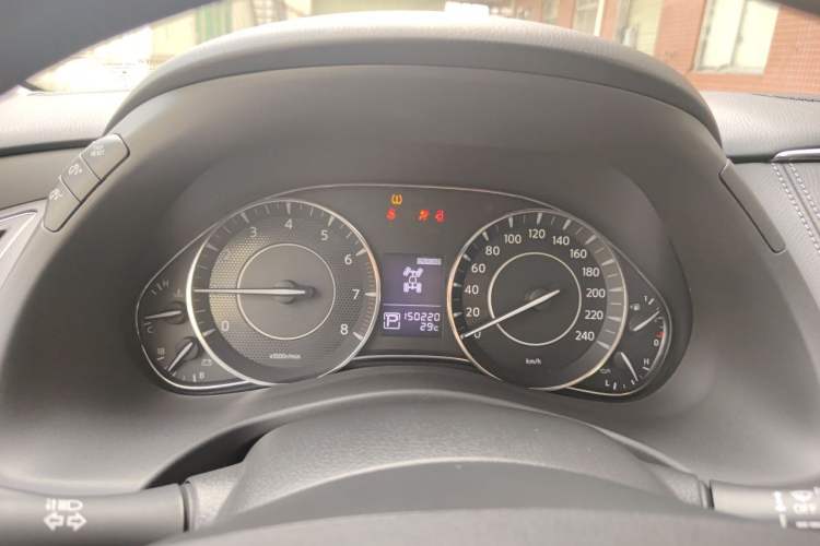 Used Nissan Patrol 2018 4.0L LinkedIn Edition Instrument Cluster