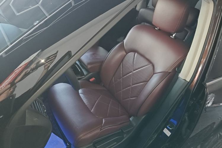 Used Nissan Patrol 2018 4.0L Automatic 7-Seater Middle East Version Left Front Seat