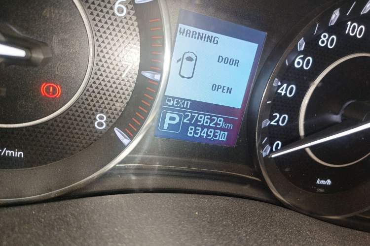 Used Nissan Patrol 2018 5.6L Standard Version Odometer Close Up