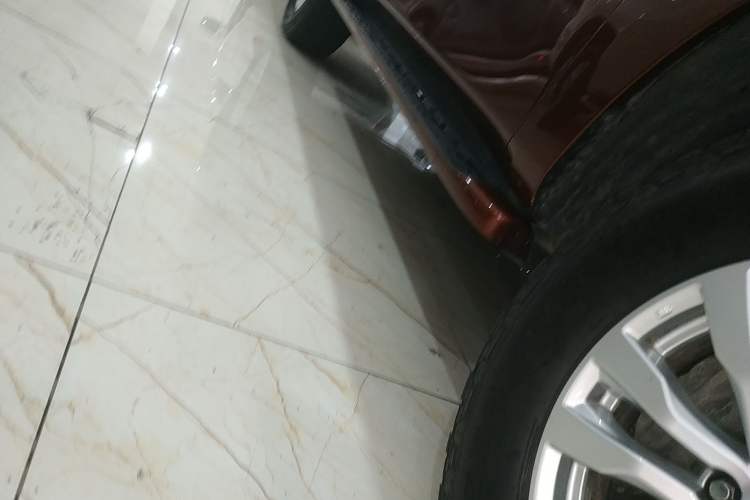 Used Nissan Patrol 2018 Y62 4.0 XE Middle East Right Side Sill