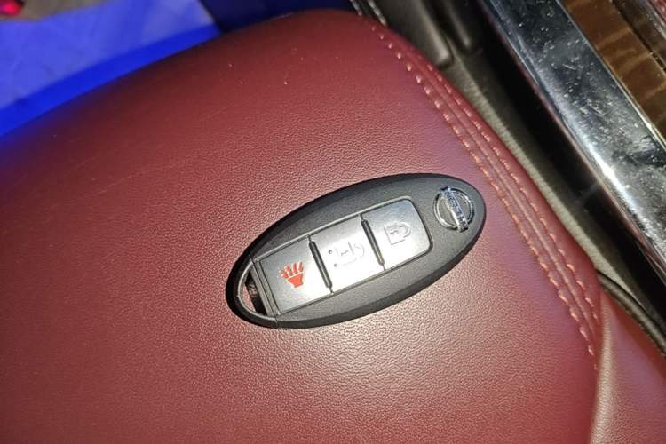 Used Nissan Patrol 2018 4.0L Automatic 7-Seater Middle East Version Vehicle Key