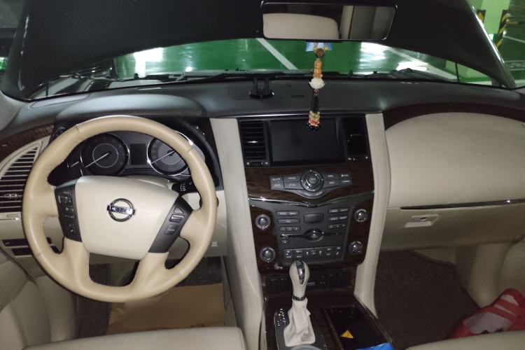 Used Nissan Patrol 2018 4.0L Automatic 7-Seater Middle East Version Center Console
