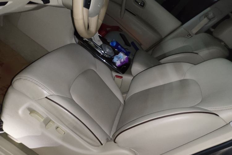 Used Nissan Patrol 2018 4.0L Automatic 7-Seater Middle East Version Left Front Seat