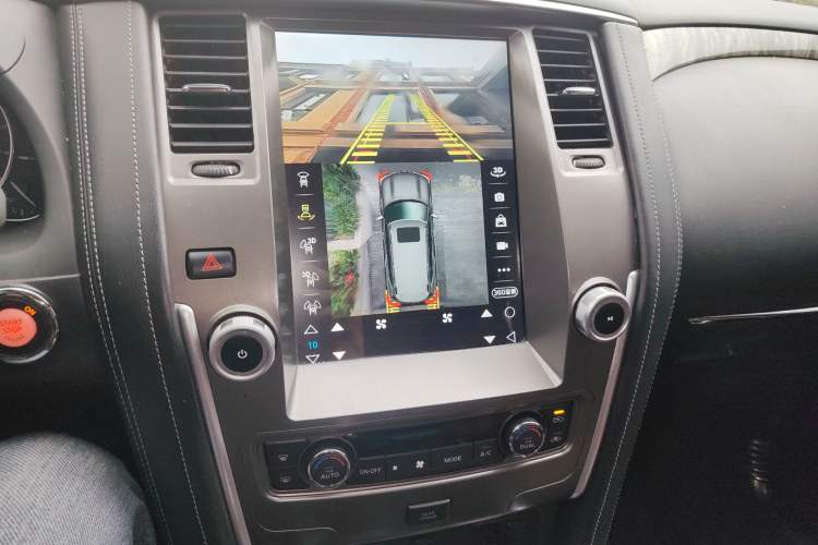 Used Nissan Patrol 2018 4.0L LinkedIn Edition Audio And AC Panel