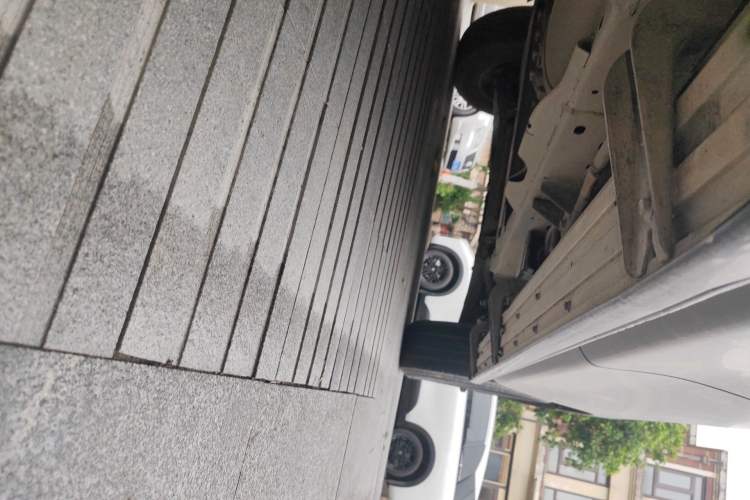 Used Nissan Patrol 2018 4.0L LinkedIn Edition Chassis Rear Right
