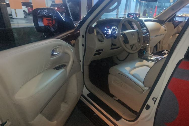 Used Nissan Patrol  Driver Seat