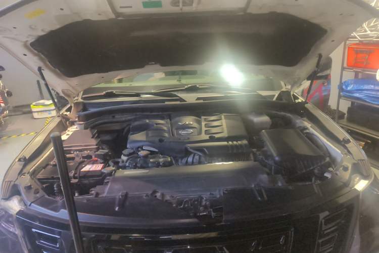 Used Nissan Patrol  Engine Bay