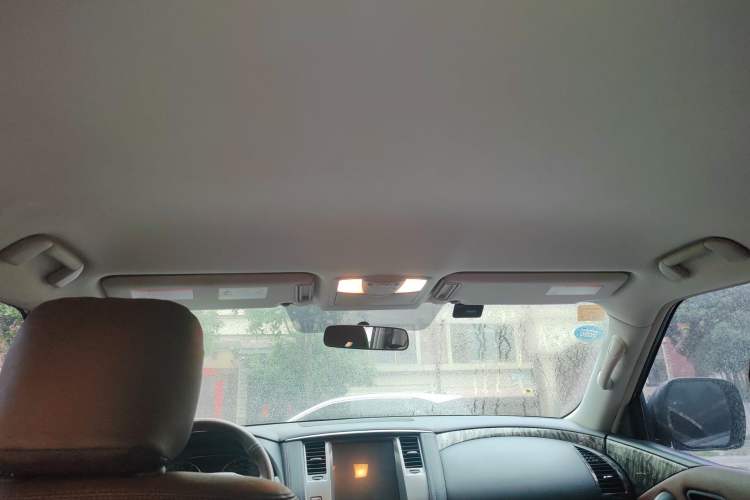 Used Nissan Patrol 2018 4.0L LinkedIn Edition Headliner