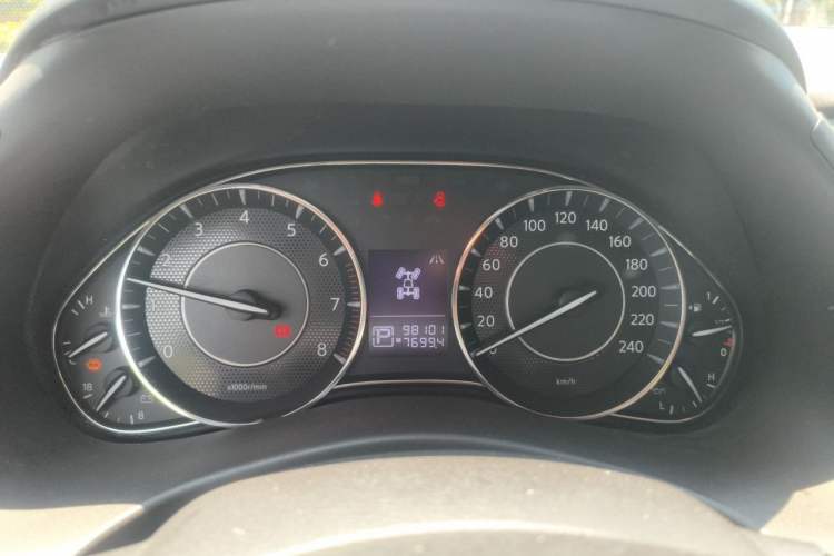 Used Nissan Patrol 2018 4.0L LinkedIn Edition Instrument Cluster