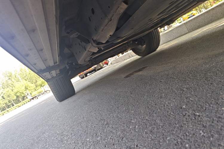 Used Nissan Patrol 2018 4.0L Automatic 7-Seater Middle East Version Left Side Sill
