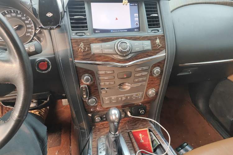 Used Nissan Patrol 2018 Y62 5.6 LE-T2 Middle East Audio And AC Panel