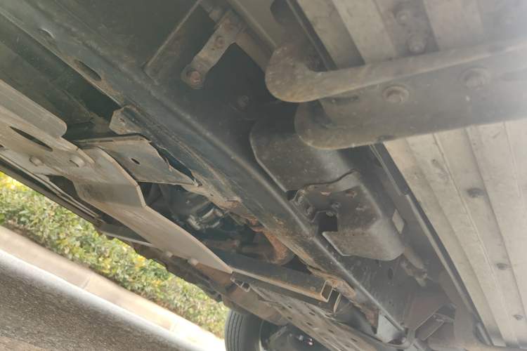 Used Nissan Patrol 2018 Y62 5.6 LE-T2 Middle East Chassis Front Left