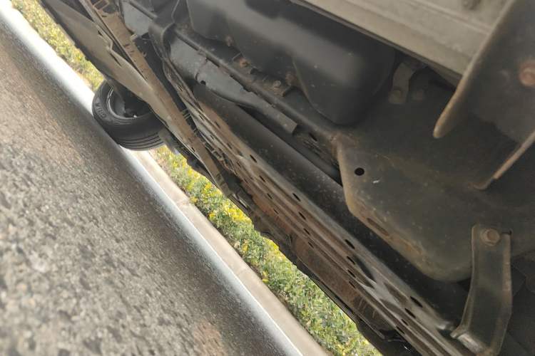 Used Nissan Patrol 2018 Y62 5.6 LE-T2 Middle East Chassis Rear Left