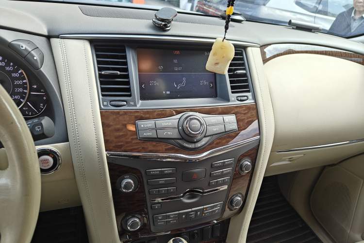 Used Nissan Patrol 2018 4.0L Automatic 7-Seater Middle East Version Audio And AC Panel