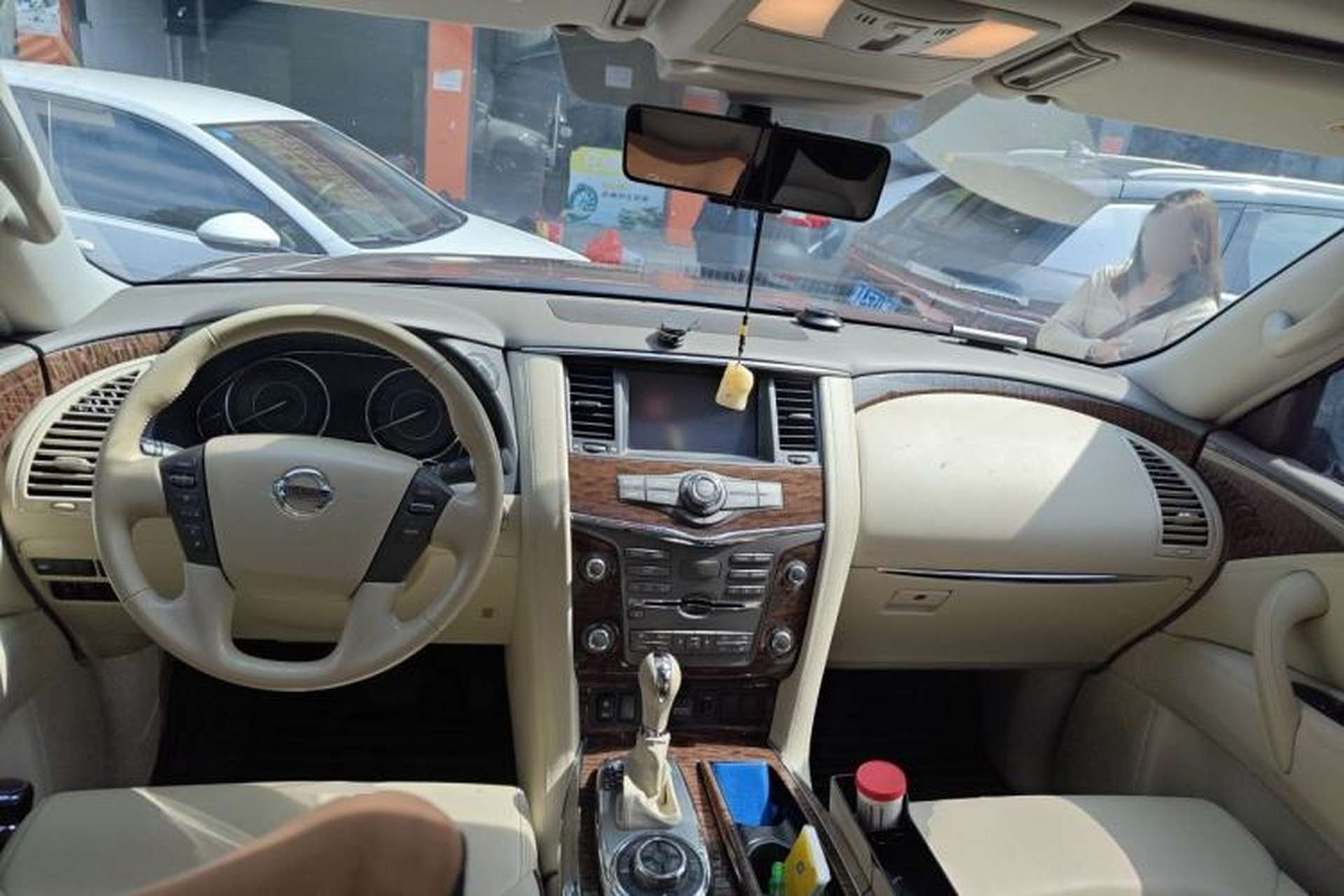 Used Nissan Patrol 2018 4.0L Automatic 7-Seater Middle East Version Center Console