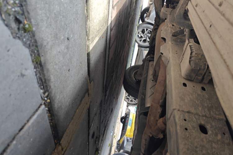 Used Nissan Patrol 2018 4.0L Automatic 7-Seater Middle East Version Chassis Front Right