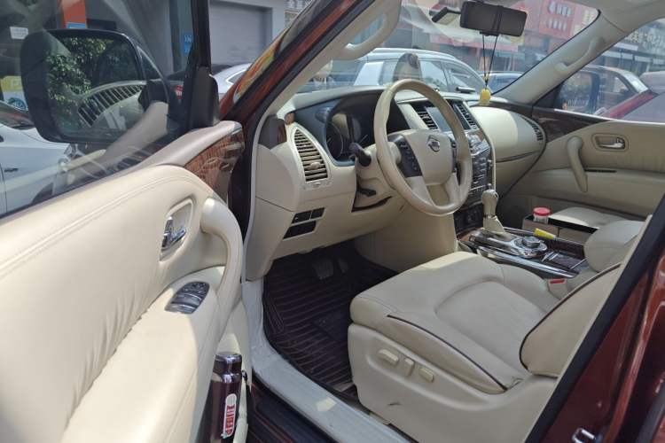 Used Nissan Patrol 2018 4.0L Automatic 7-Seater Middle East Version Driver Seat