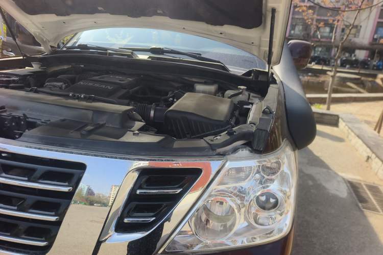 Used Nissan Patrol 2018 4.0L LinkedIn Edition Engine Bay Left