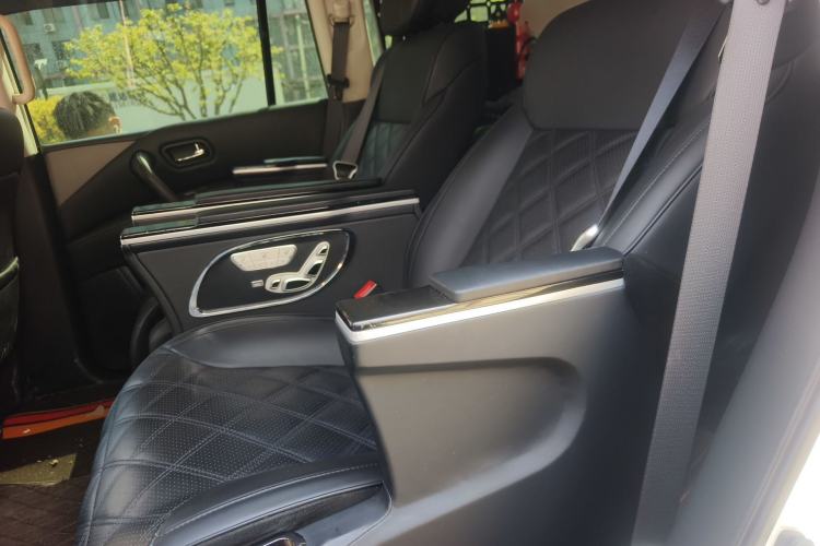 Used Nissan Patrol 2018 4.0L LinkedIn Edition Left Rear Seat