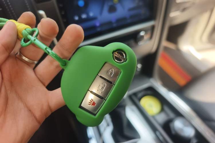 Used Nissan Patrol 2018 4.0L LinkedIn Edition Vehicle Key