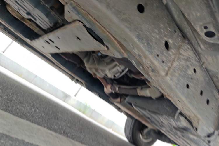 Used Nissan Patrol 2018 4.0L SE Middle East Version Chassis Front Left