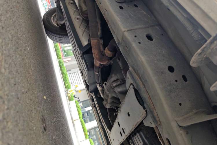 Used Nissan Patrol 2018 4.0L SE Middle East Version Chassis Front Right
