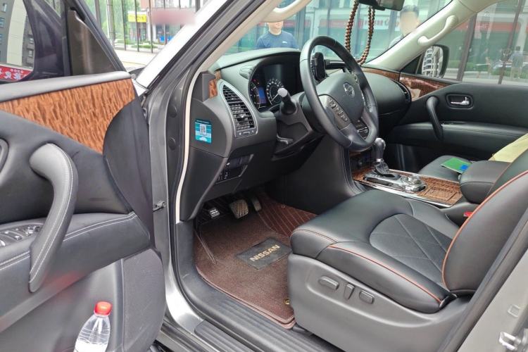 Used Nissan Patrol 2018 4.0L SE Middle East Version Driver Seat