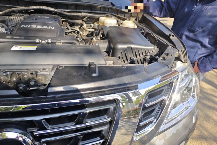 Used Nissan Patrol 2018 4.0L Automatic 7-Seater Middle East Version Engine Bay Left