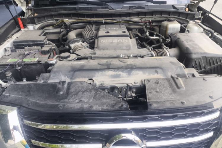 Used Nissan Patrol  Engine Bay