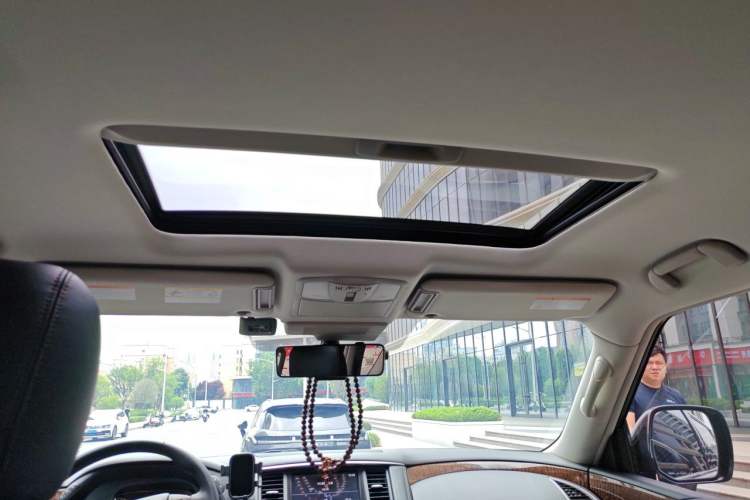 Used Nissan Patrol 2018 4.0L SE Middle East Version Headliner