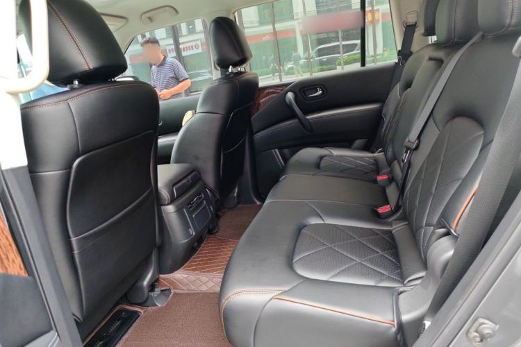Used Nissan Patrol 2018 4.0L SE Middle East Version Left Rear Seat