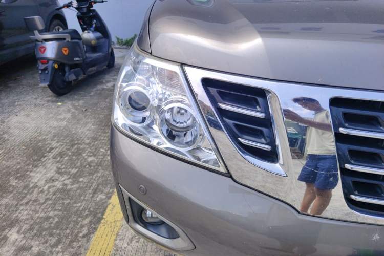 Used Nissan Patrol 2018 4.0L LinkedIn Edition Right Front Headlight