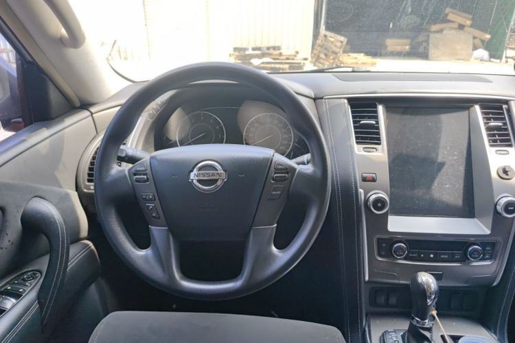 Used Nissan Patrol 2018 4.0L LinkedIn Edition Steering Wheel