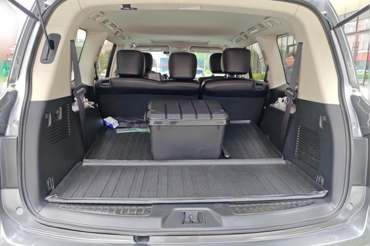 Used Nissan Patrol 2018 4.0L SE Middle East Version Trunk