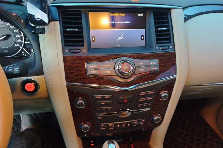 Used Nissan Patrol 2018 4.0L SE Middle East Version Audio And AC Panel