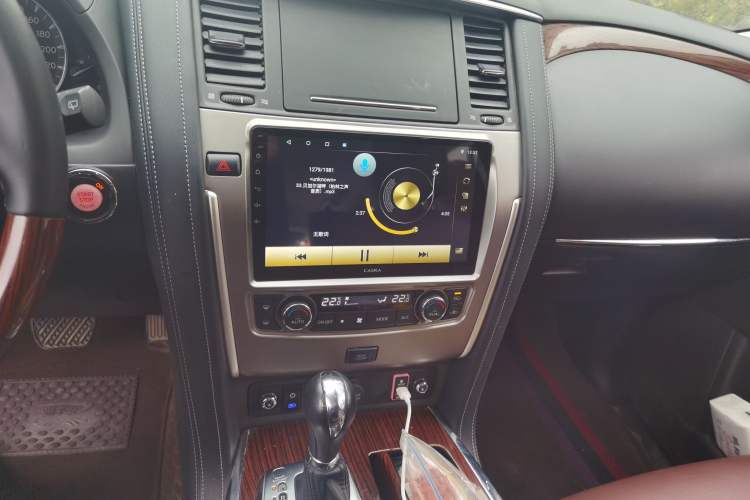 Used Nissan Patrol 2018 4.0L LinkedIn Edition Audio And AC Panel
