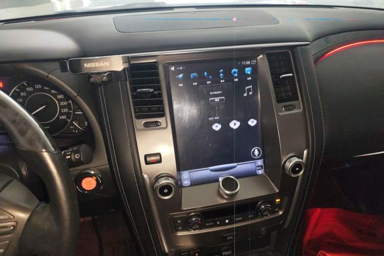Used Nissan Patrol 2018 4.0L LinkedIn Edition Audio And AC Panel