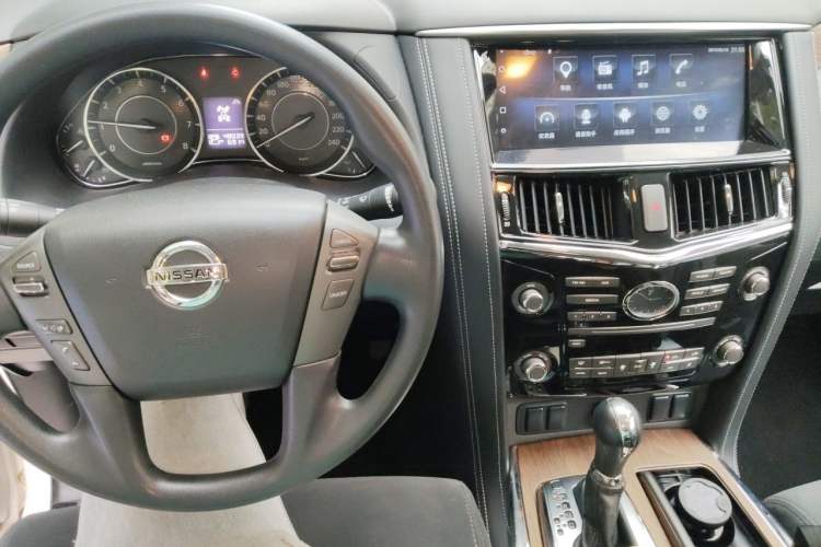 Used Nissan Patrol  Audio And AC Panel