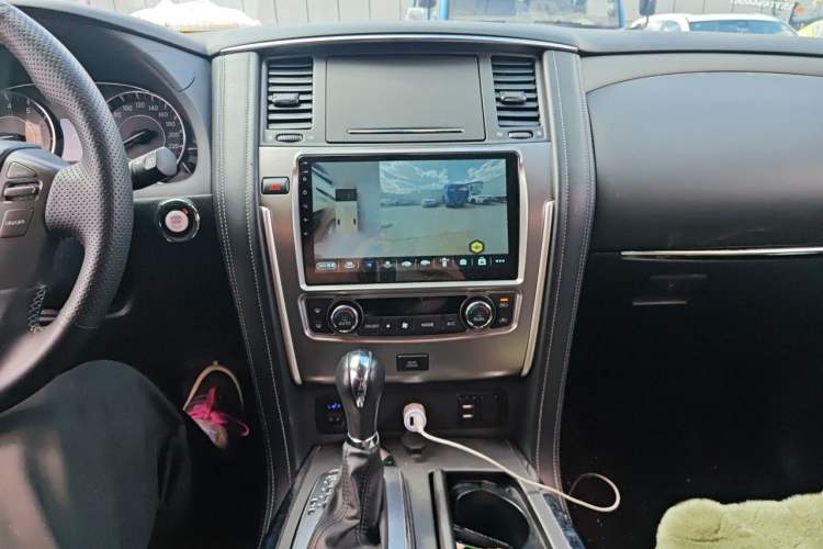 Used Nissan Patrol 2018 4.0L LinkedIn Edition Audio And AC Panel