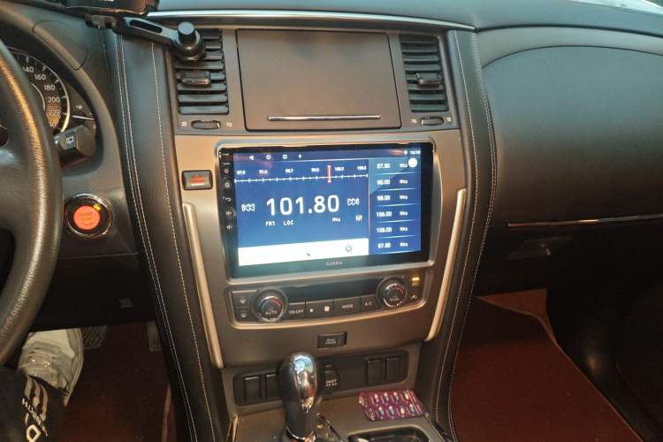 Used Nissan Patrol 2018 4.0L LinkedIn Edition Audio And AC Panel