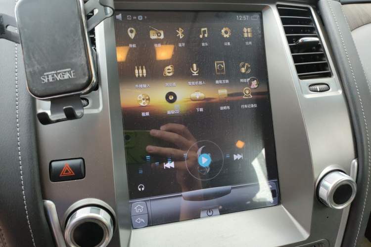 Used Nissan Patrol  Audio And AC Panel